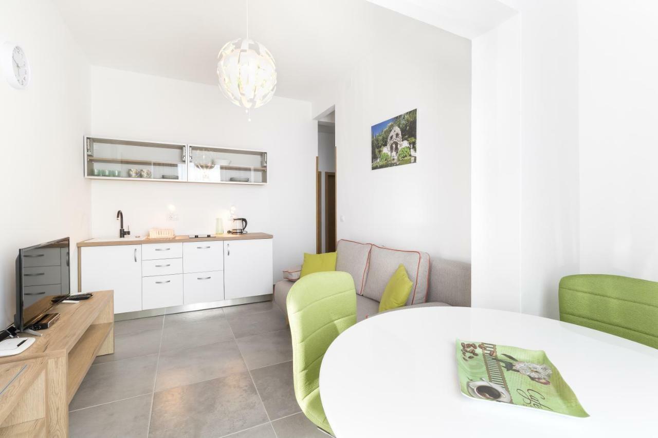 Apartment Abc *
