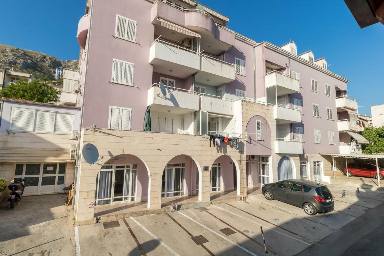 Apartma Abc *